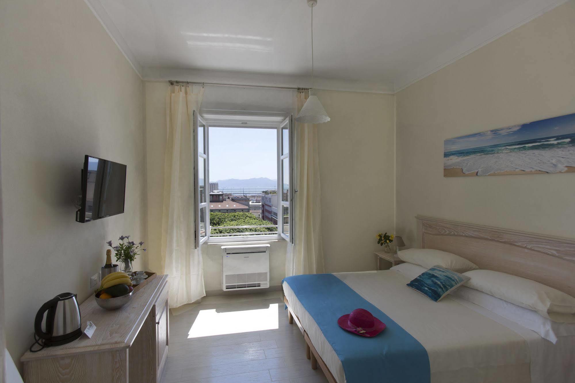 Brezza Marina Luxury Rooms Cagliari Exterior photo